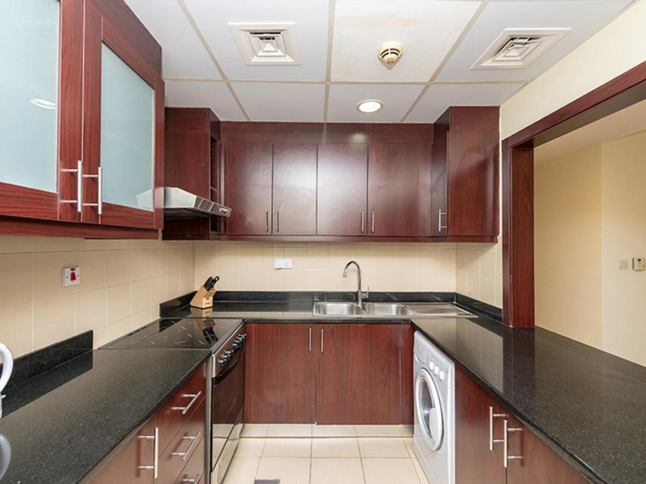 Sea View 2br In Jbr * Dubai