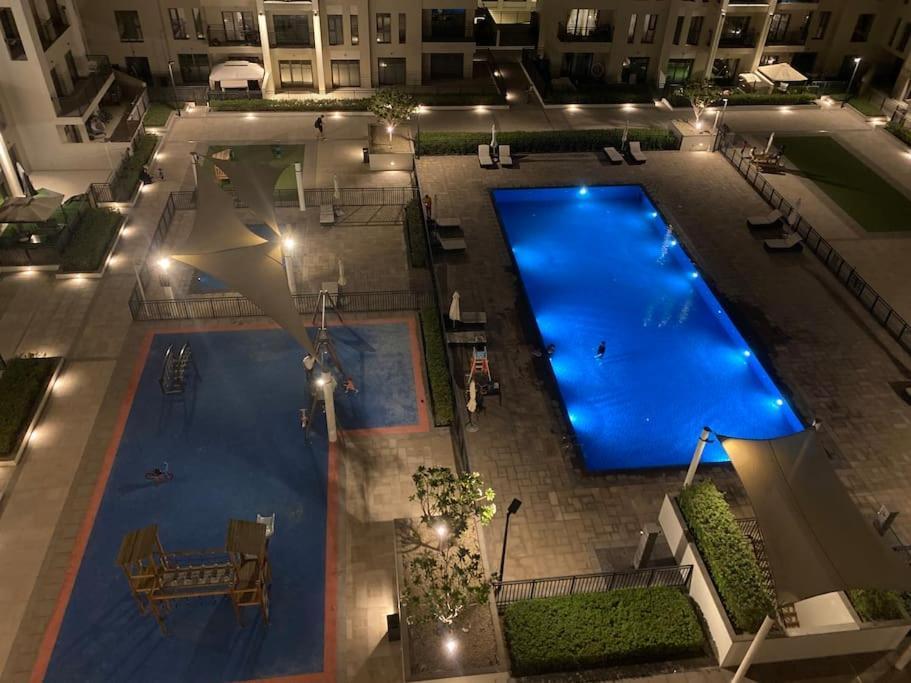 Apartment Lovely Calm 3br Easy Accessibility To With Huge Balcony And Pool View Town Square *