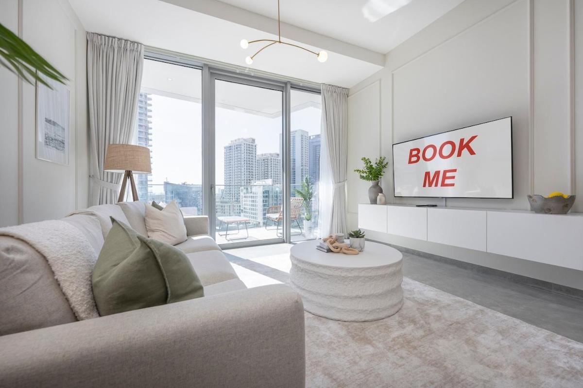 Stunning 1-bedroom With Sea View In Marina Apartment