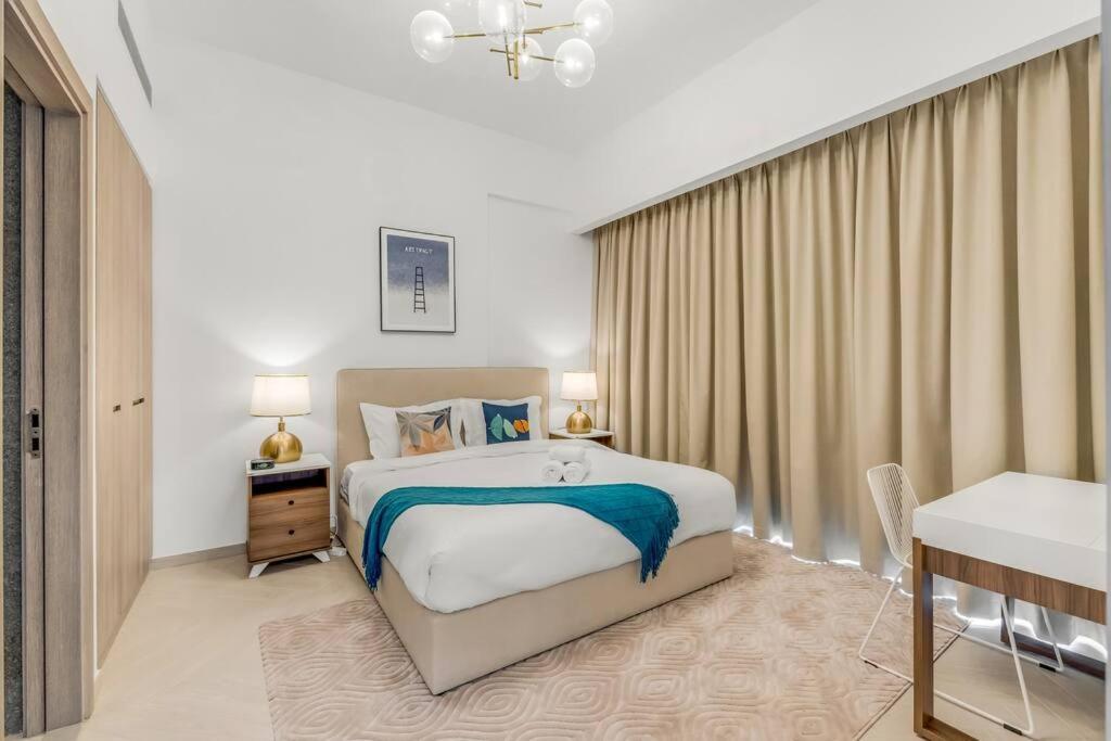 Apartment Waves - Spacious 1br With Balcony In Jvc