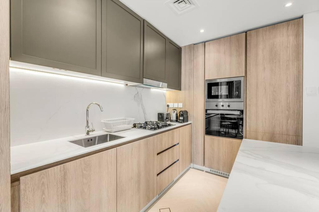 Apartment Waves - Spacious 1br With Balcony In Jvc Dubai