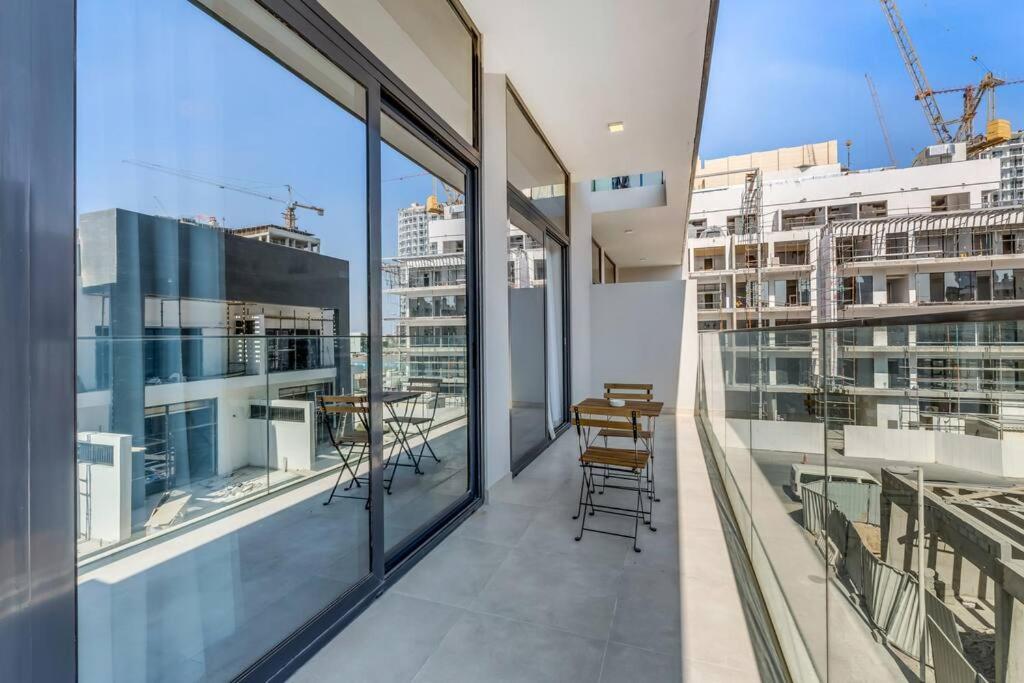 Apartment Waves - Spacious 1br With Balcony In Jvc Dubai