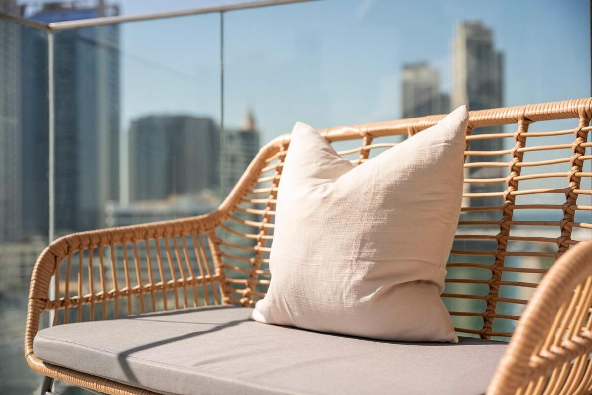 Stunning 1-bedroom With Sea View In Marina Apartment
