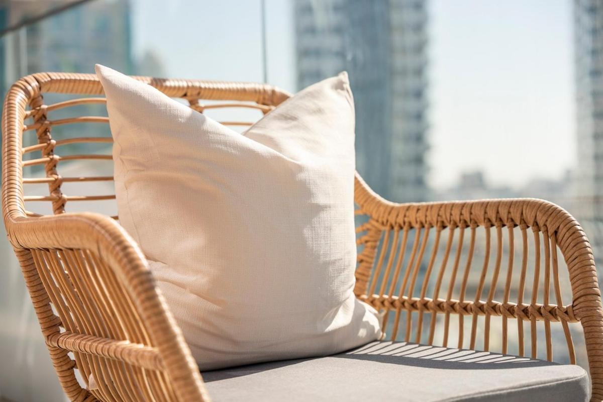 Stunning 1-bedroom With Sea View In Marina Apartment Dubai