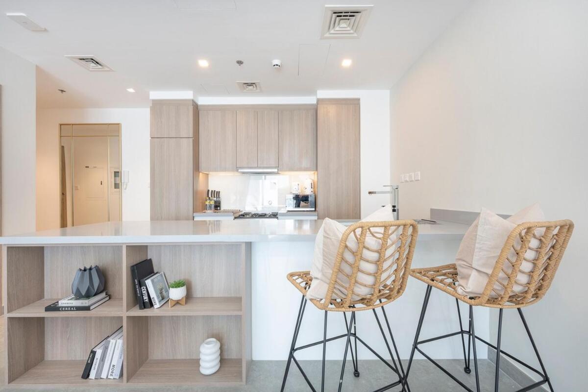 Stunning 1-bedroom With Sea View In Marina Apartment Dubai