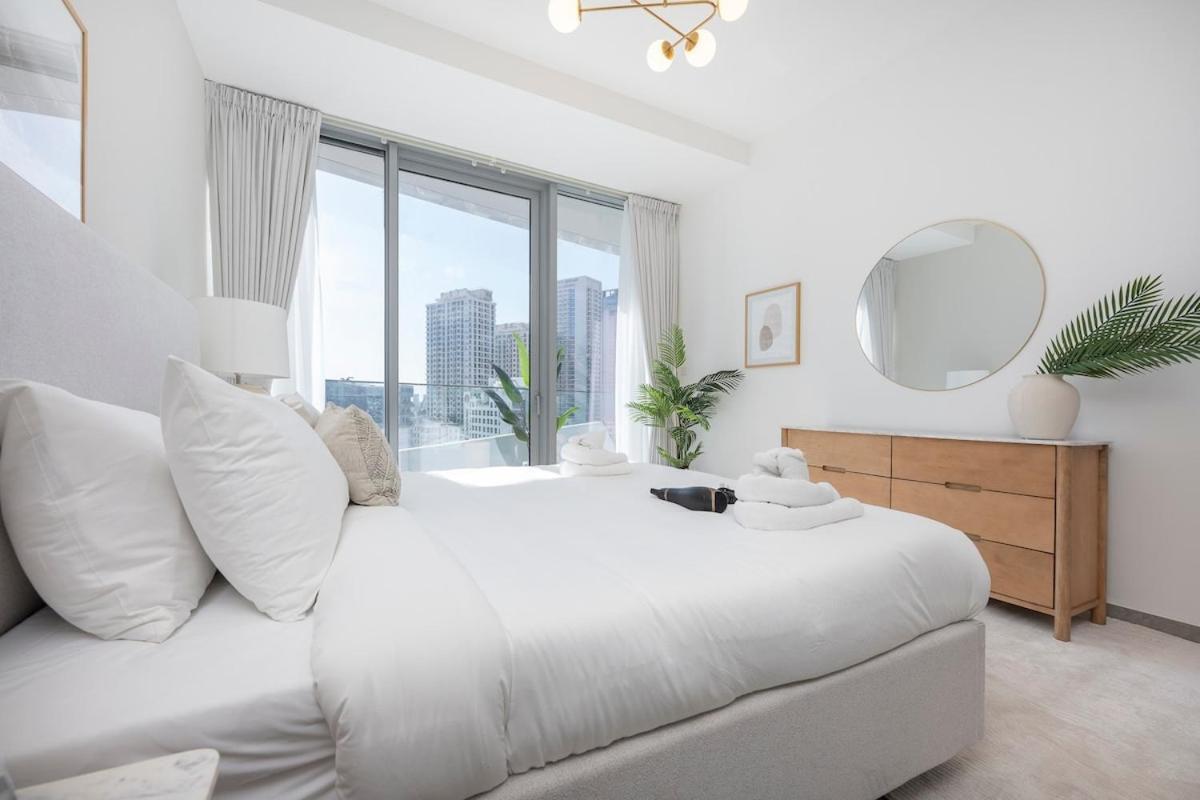 Apartment Stunning 1-bedroom With Sea View In Marina