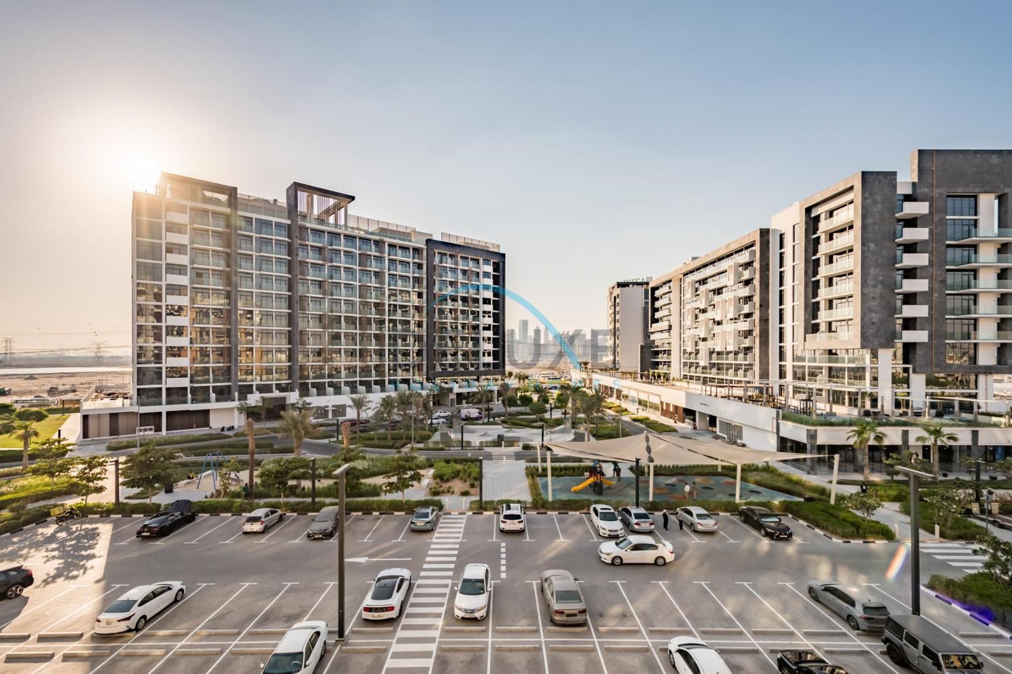 Apartment Calming At Azizi Riviera 4, Al Merkadh By Deluxe Homes