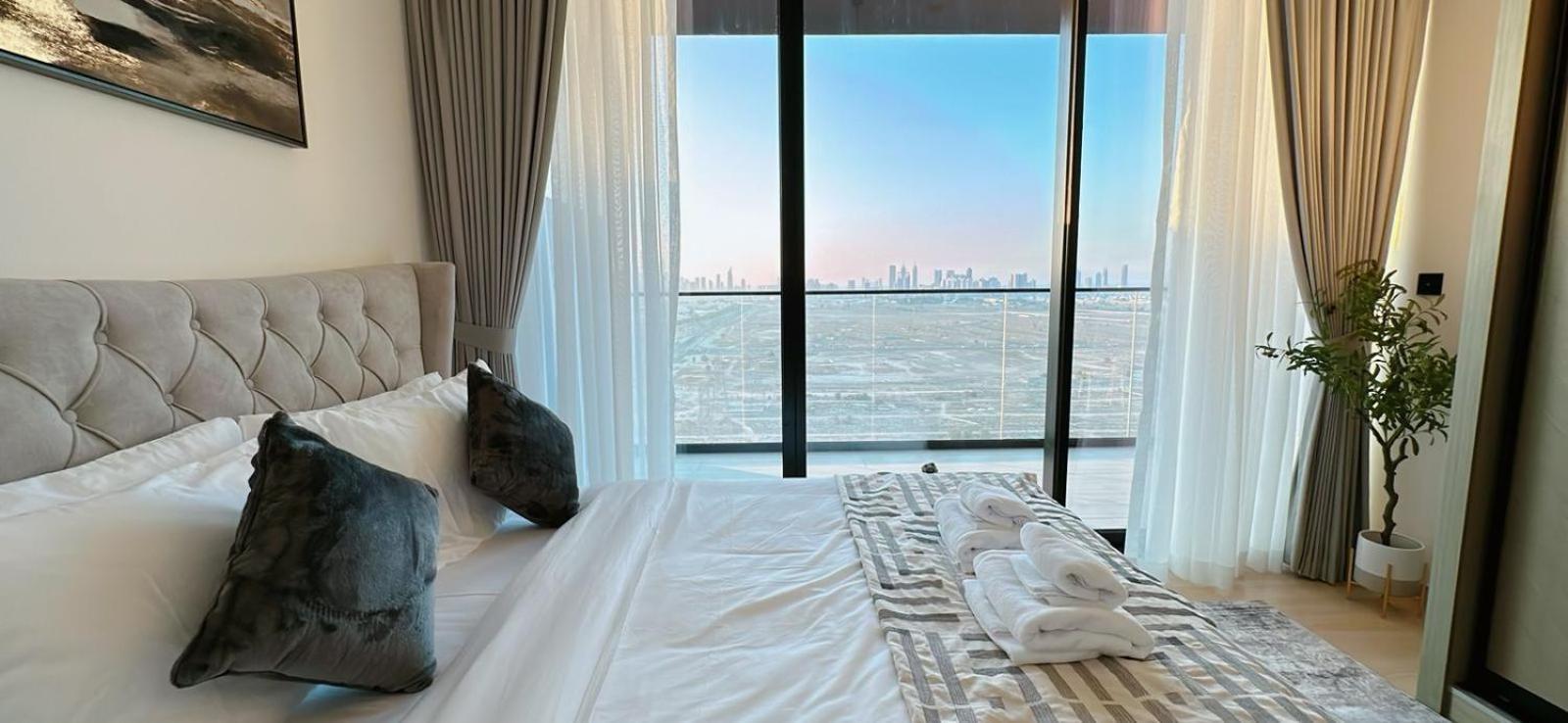 Modern 1br In Jvc With Pool & Gym Apartment *