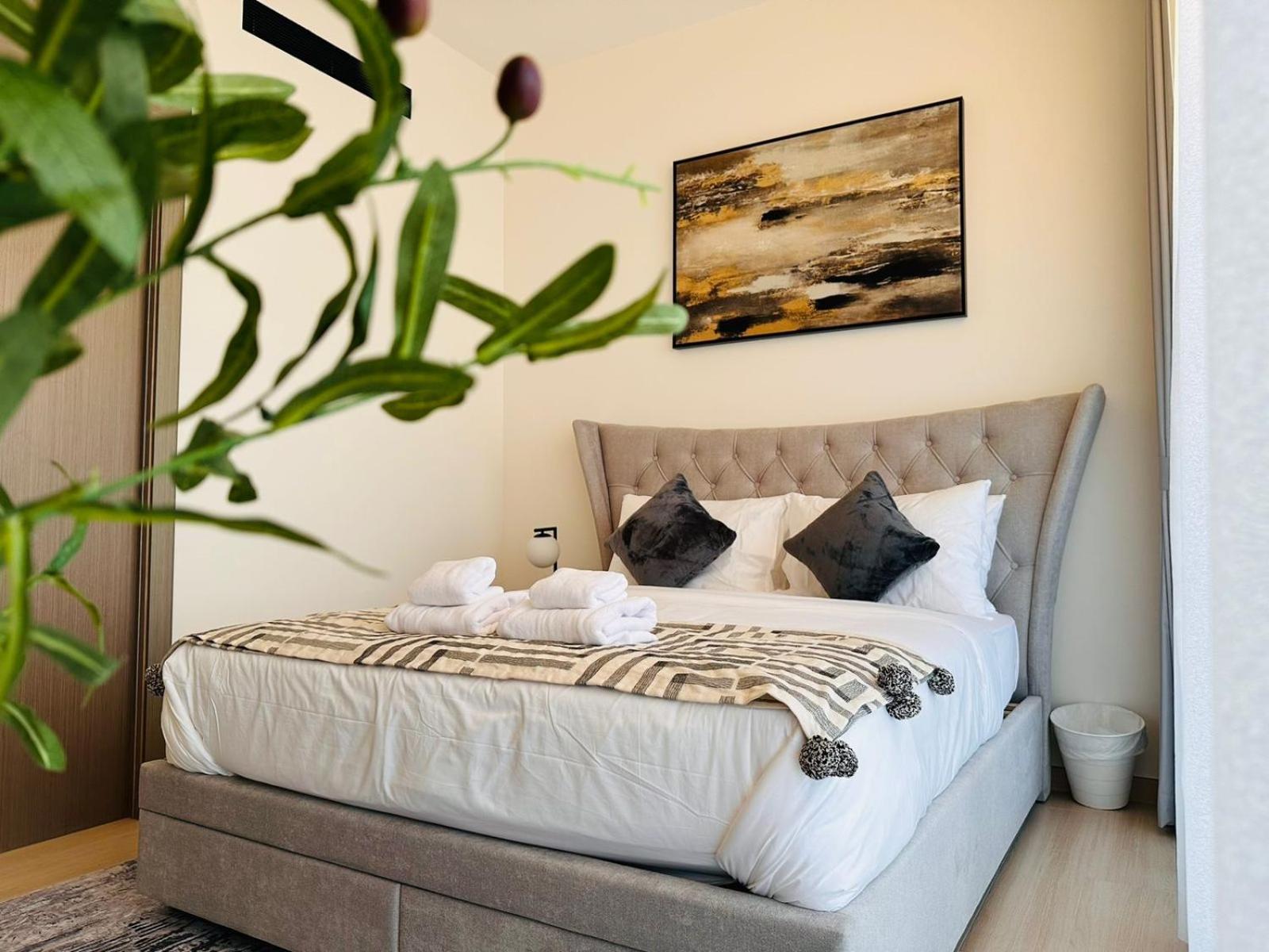 Modern 1br In Jvc With Pool & Gym Dubai