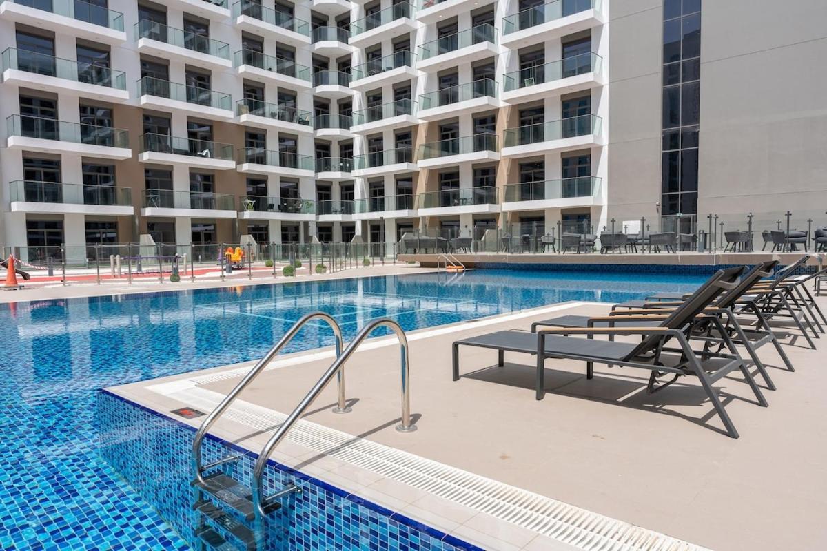 Chic & Cozy At Laya Heights Apartment Dubai
