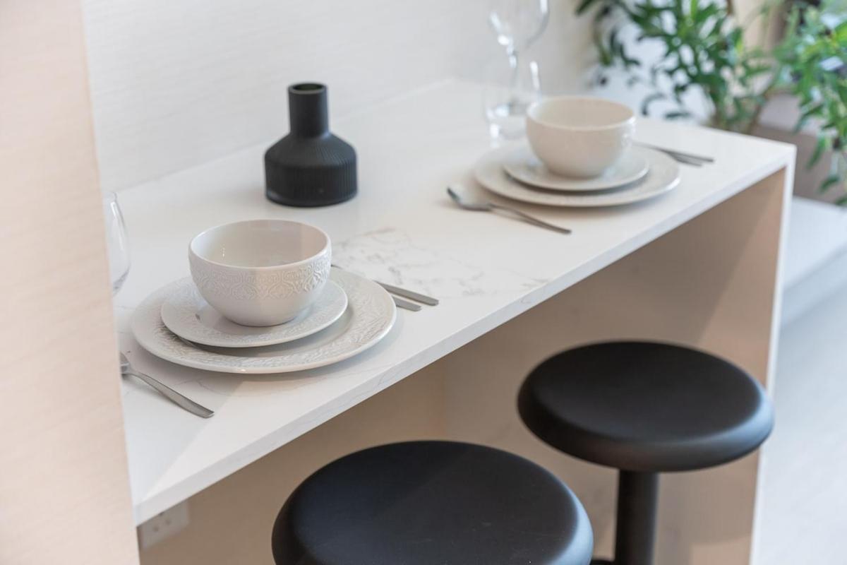 Chic & Cozy At Laya Heights Apartment *