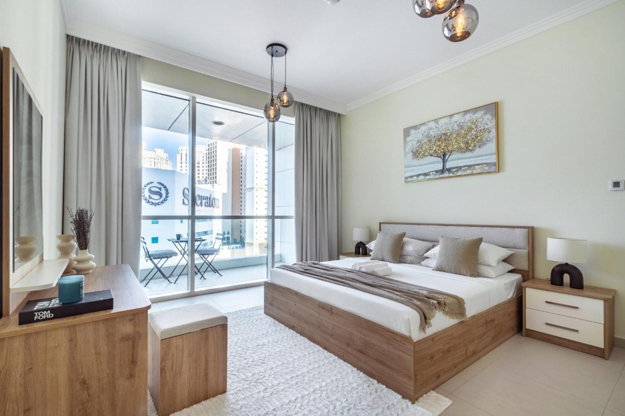 Classic Retreat In Jbr With Private Access *