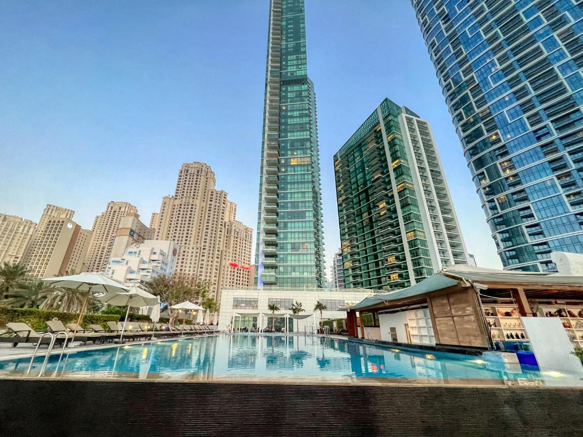 Classic Retreat In Jbr With Private Access Apartment Dubai