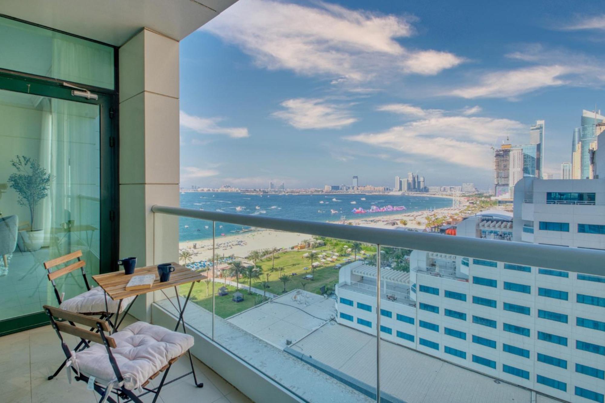 Classic Retreat In Jbr With Private Access Dubai