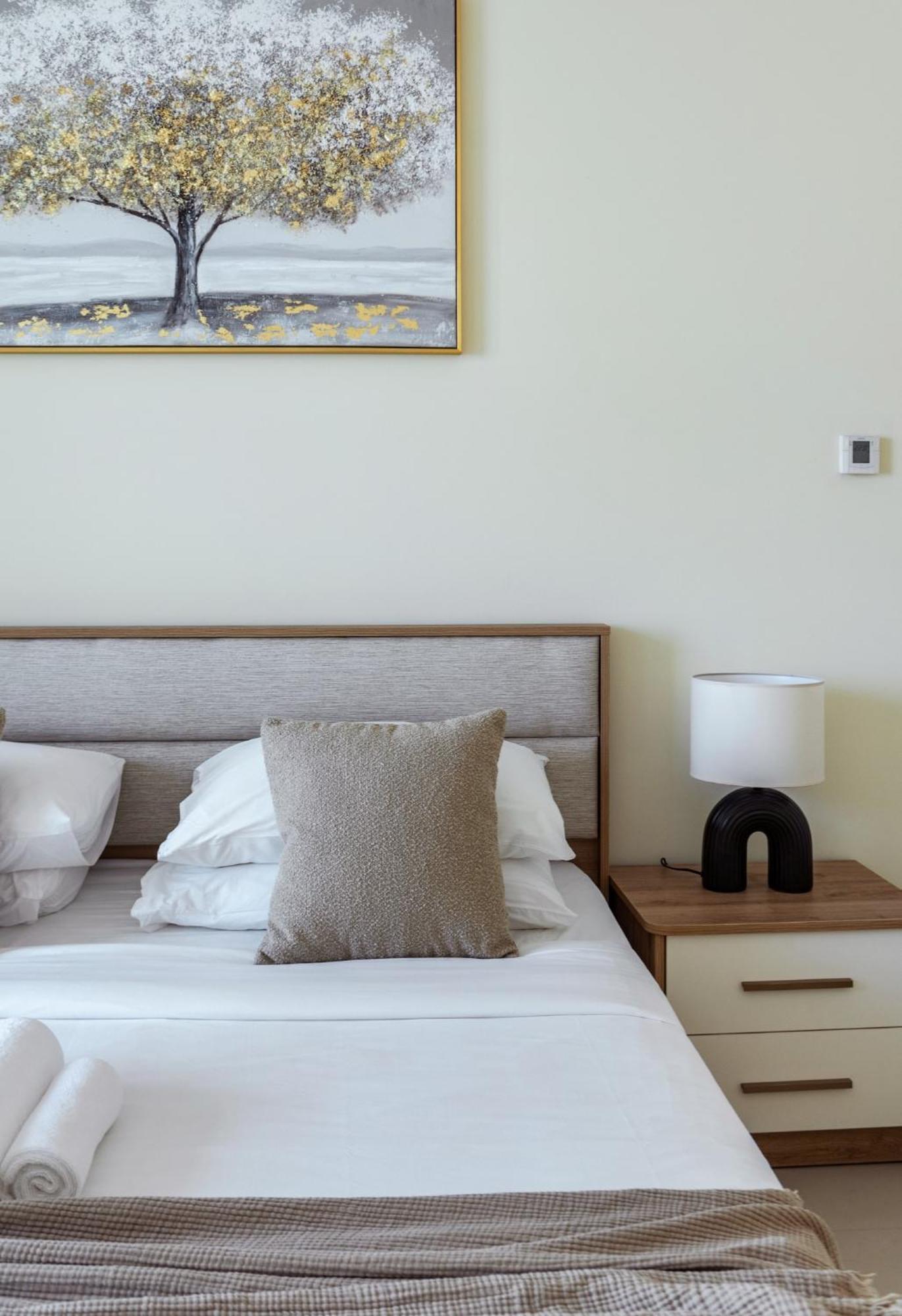 Classic Retreat In Jbr With Private Access Dubai