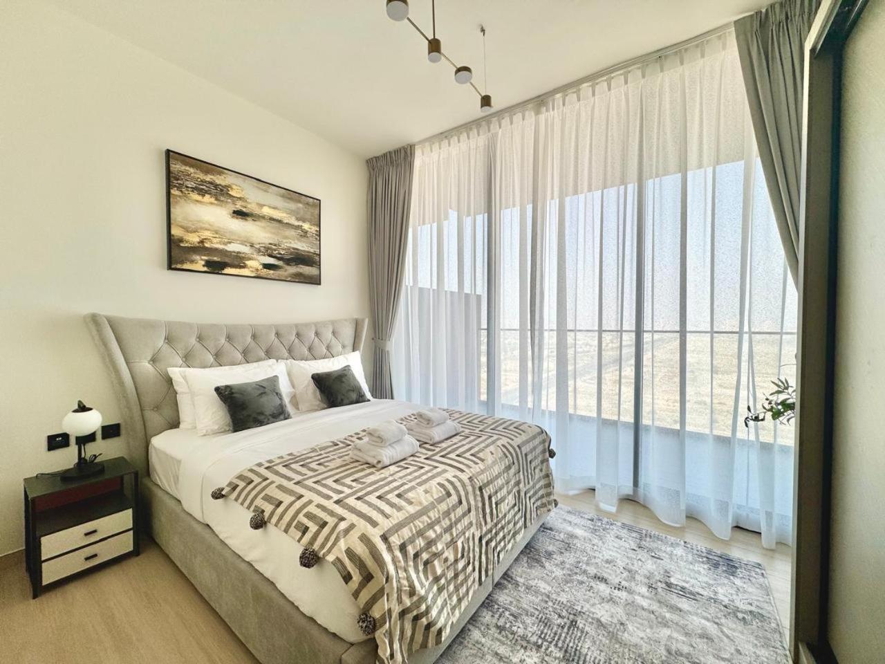 Modern 1br In Jvc With Pool & Gym Apartment