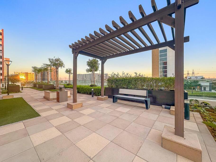 Apartment First Class 1br Luxury Escape Dubai