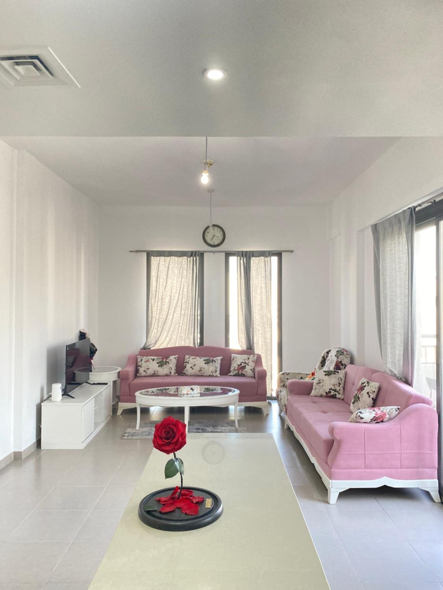 Lovely Calm 3br Easy Accessibility To With Huge Balcony And Pool View Town Square Apartment Dubai