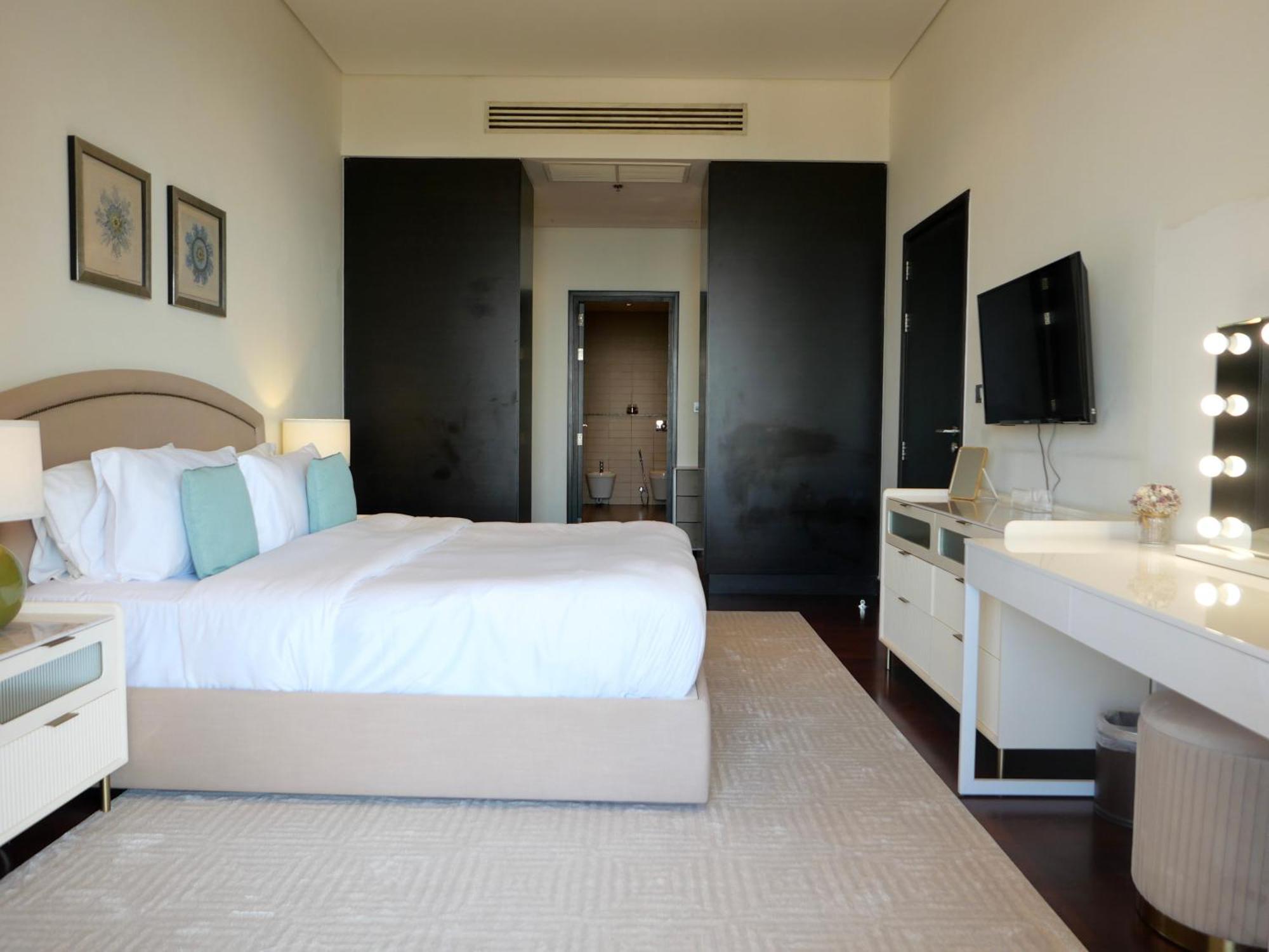 Elegant 1br Full Palm View At 5 Star