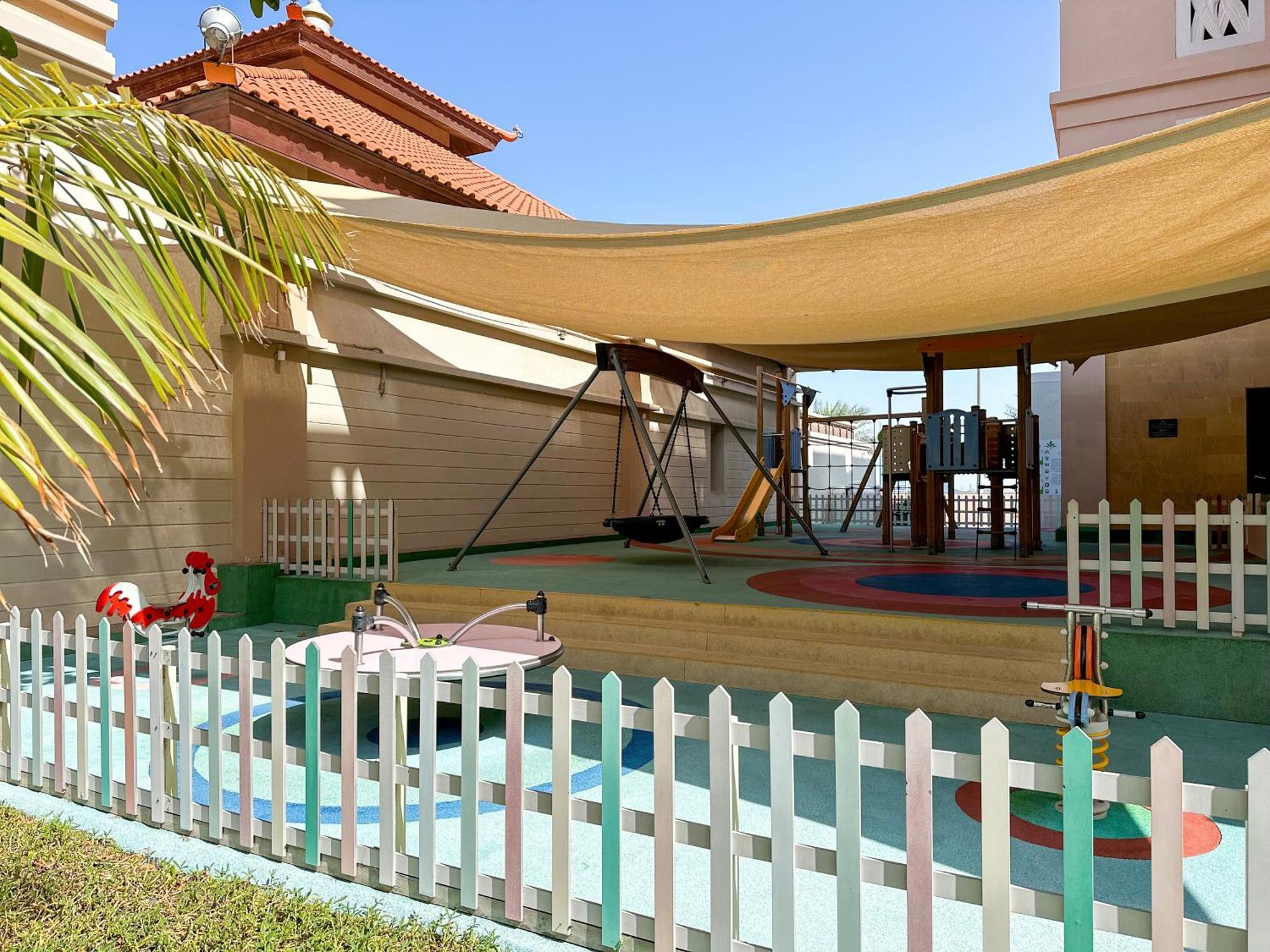 Elegant 1br Full Palm View At 5 Star Apartment Dubai