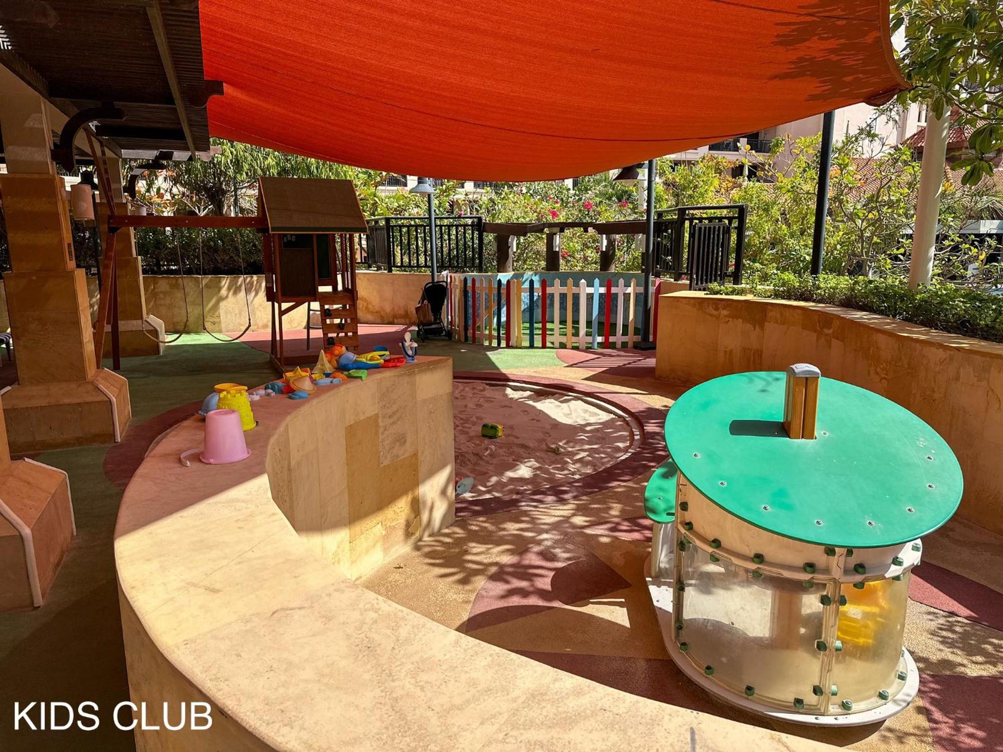 Elegant 1br Full Palm View At 5 Star Apartment