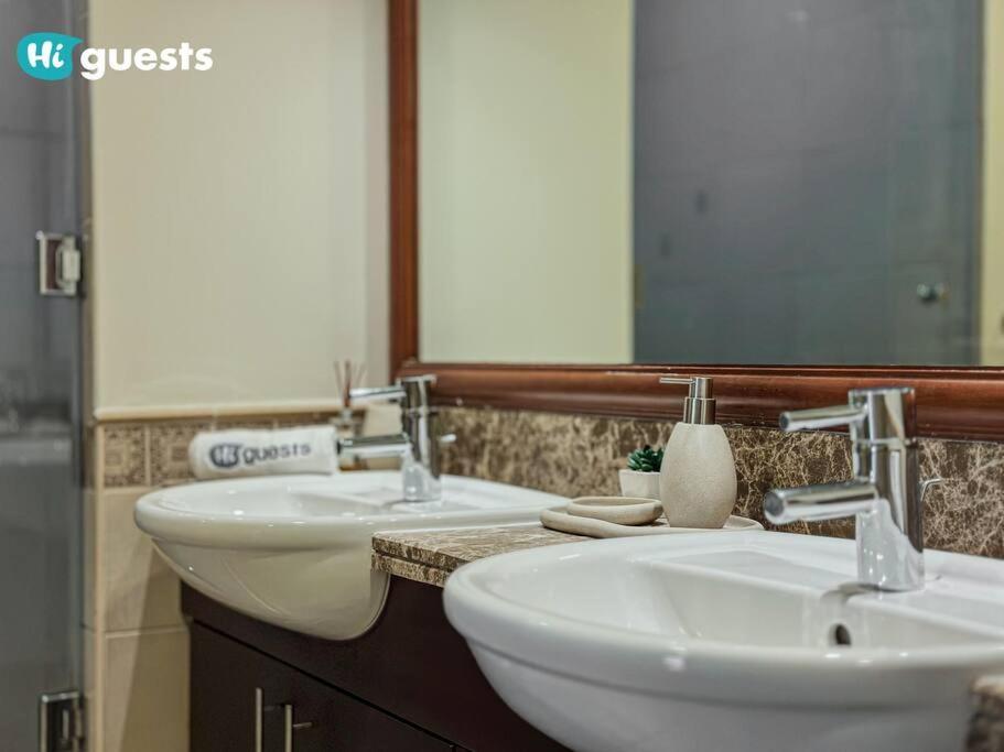 Apartment Higuests - Luxurious 2br Haven In Iconic Palm Jumeirah