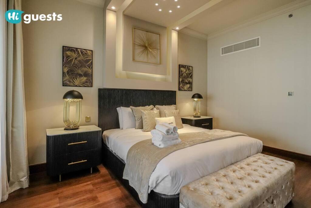 Higuests - Luxurious 2br Haven In Iconic Palm Jumeirah Apartment