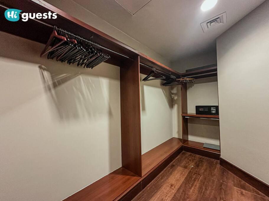 Higuests - Luxurious 2br Haven In Iconic Palm Jumeirah