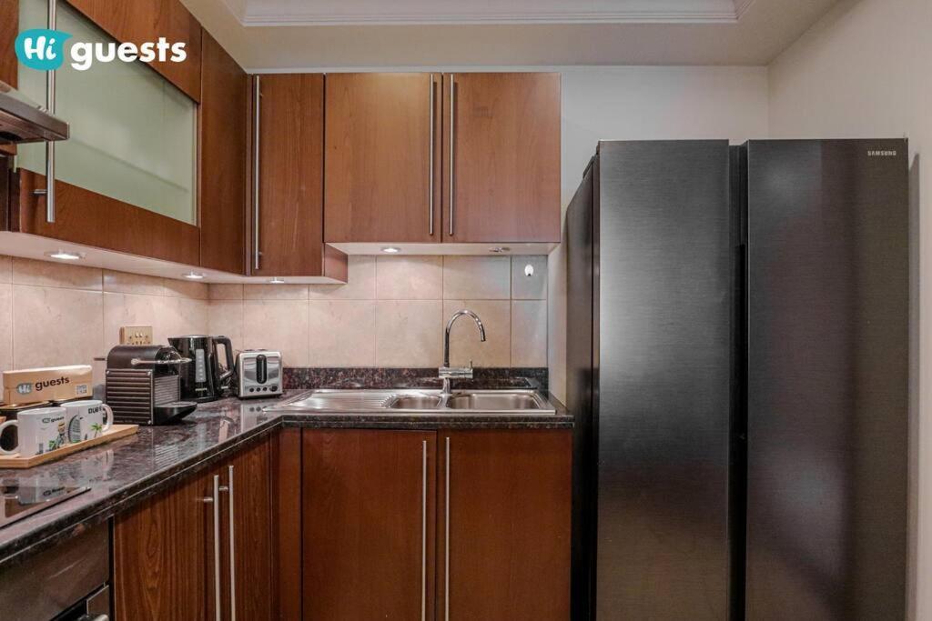 Apartment Higuests - Luxurious 2br Haven In Iconic Palm Jumeirah Dubai