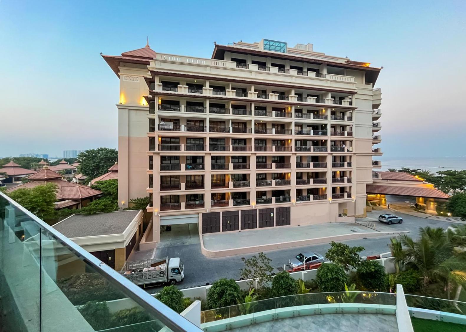 Apartment Livbnb-premium 1b With Burjalarab Views In Mina Dubai