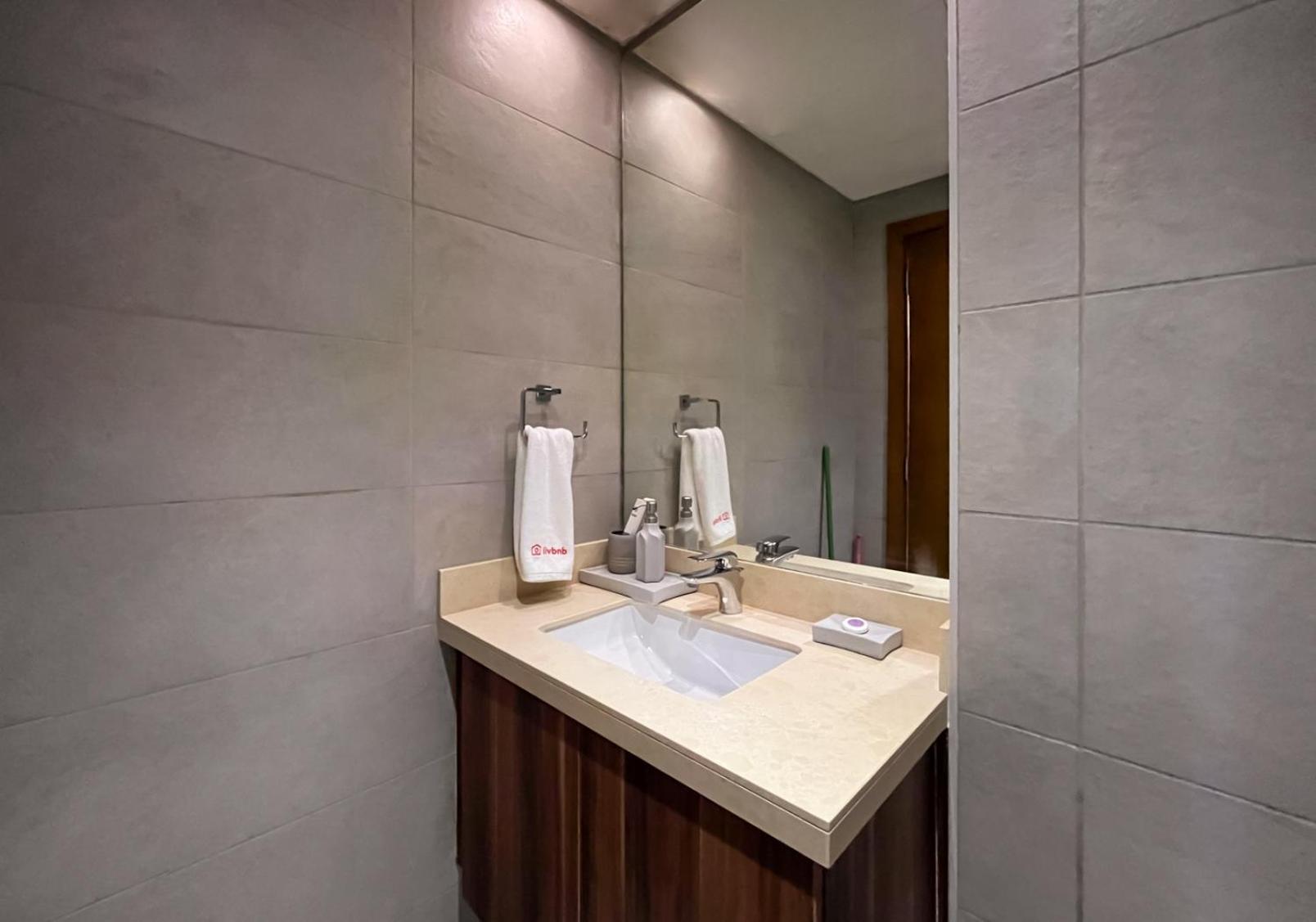 Apartment Livbnb-premium 1b With Burjalarab Views In Mina