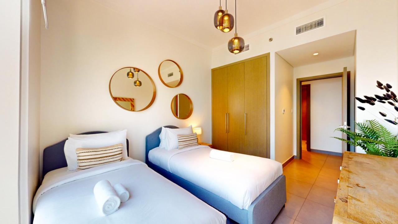 Creek Gate - Stunning Two Bedroom In Creek Harbour Apartment *