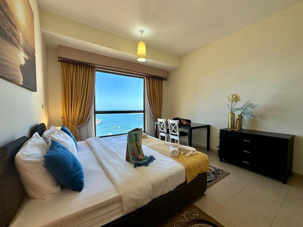 Sea View 2br In Jbr *