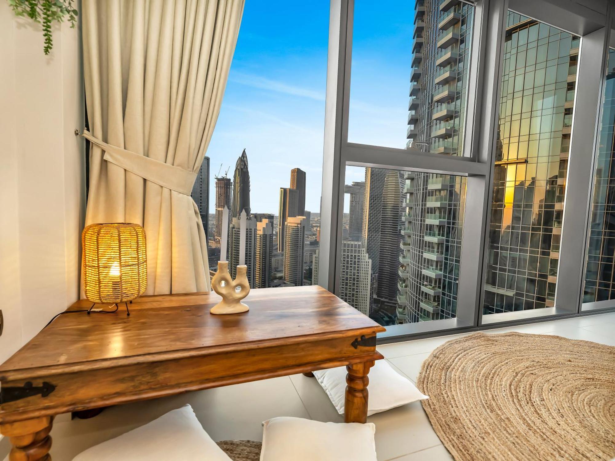 Wabi-sabi Style Fountain-view 4 Bedroom In The Sky