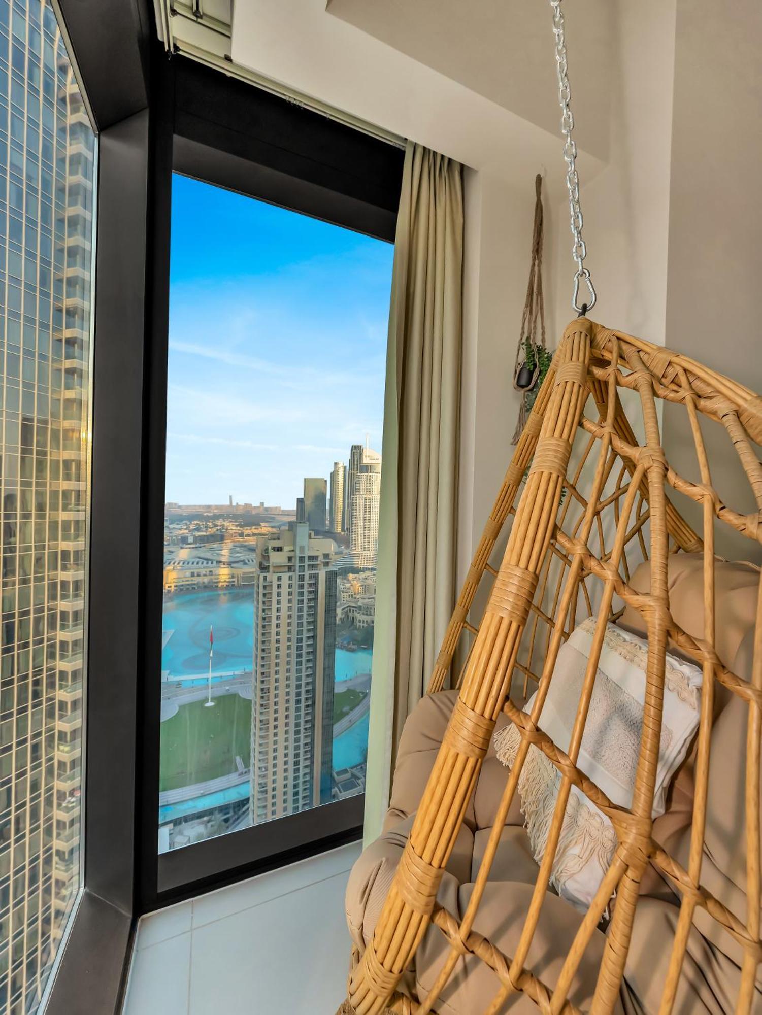 Wabi-sabi Style Fountain-view 4 Bedroom In The Sky Apartment *