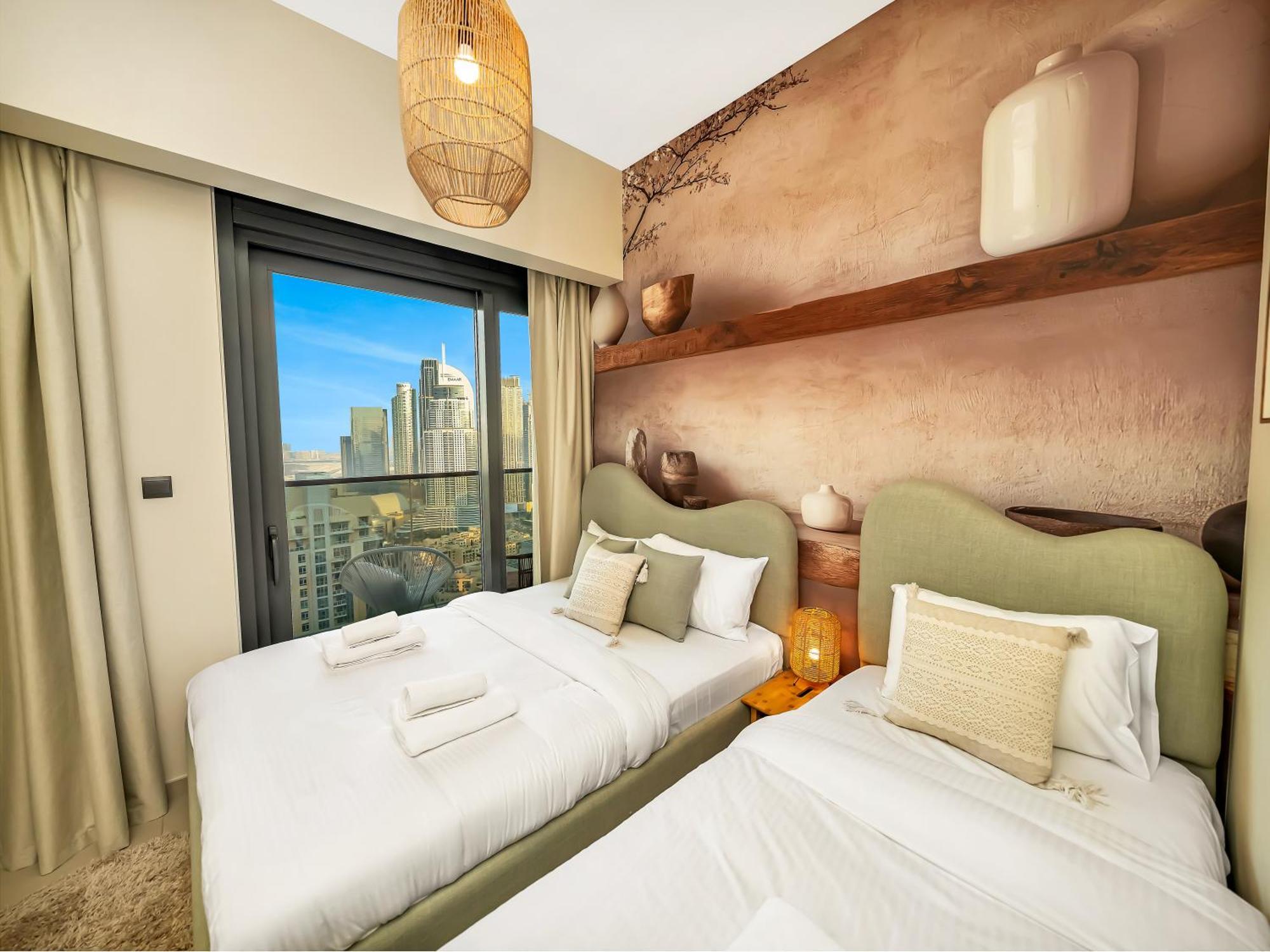 Wabi-sabi Style Fountain-view 4 Bedroom In The Sky Dubai