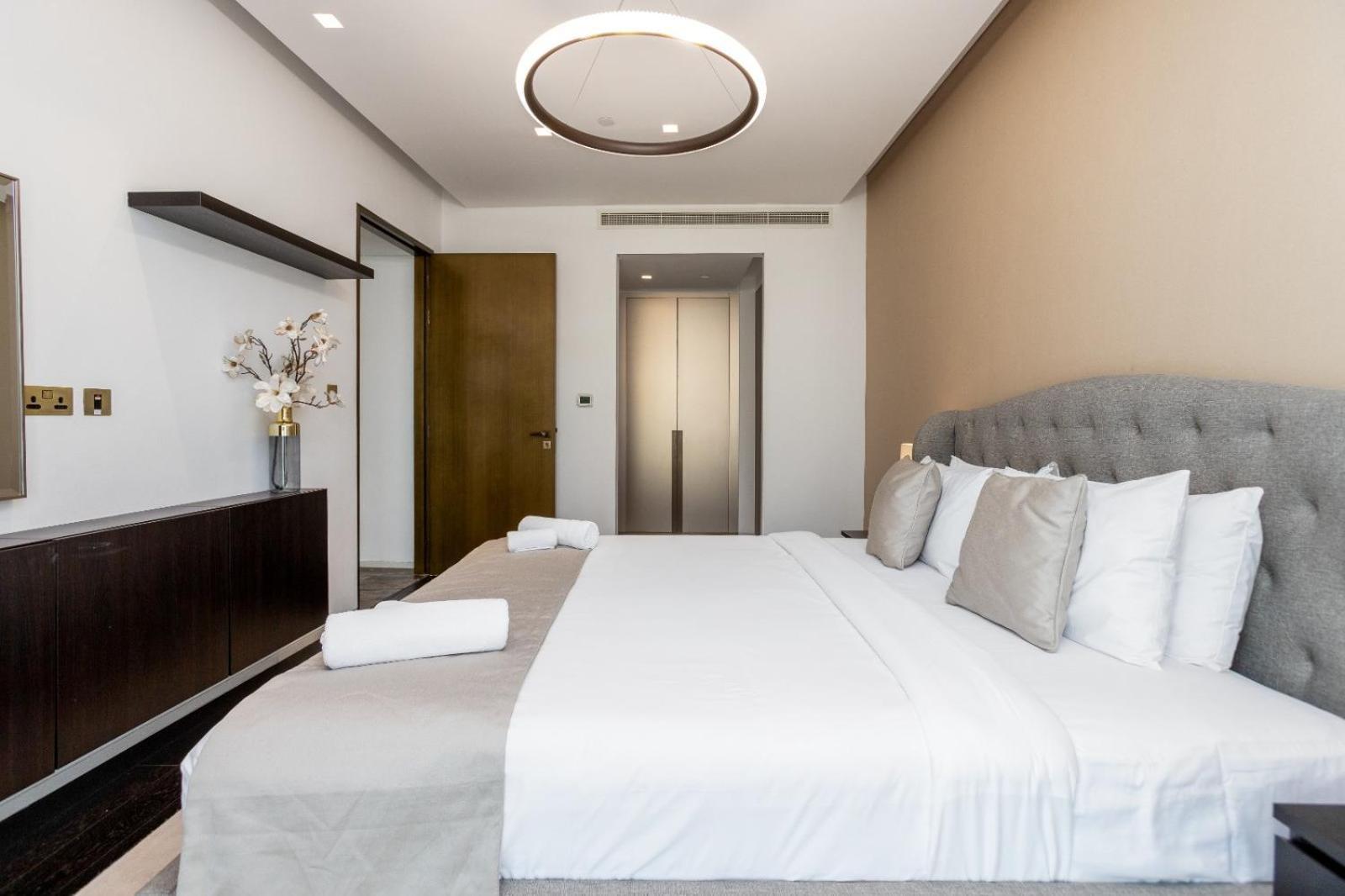 High Floor 3br In Damac Heights, Marina - Allsopp & Allsopp