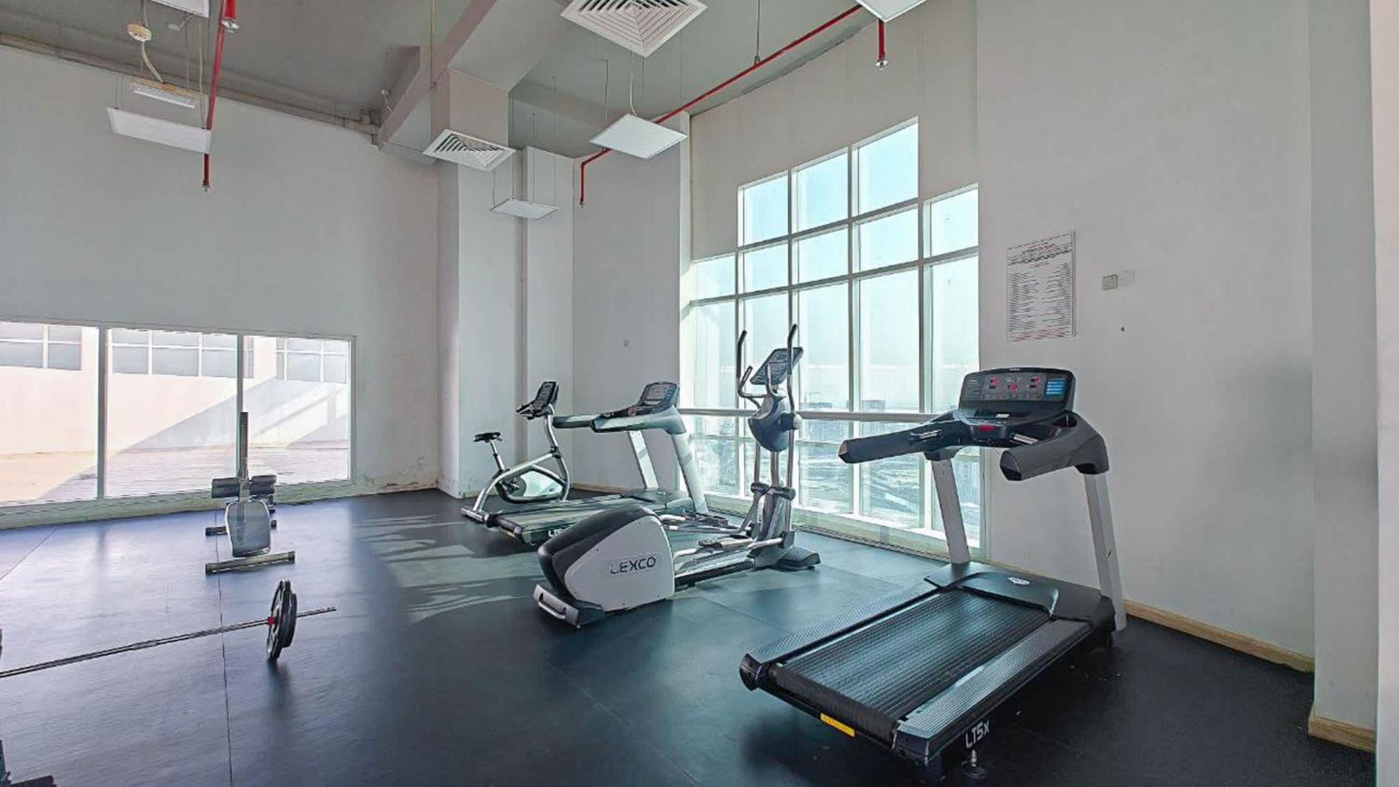 Charming, Sun-filled 1-bedroom In Red Residence, Sports Apartment Dubai
