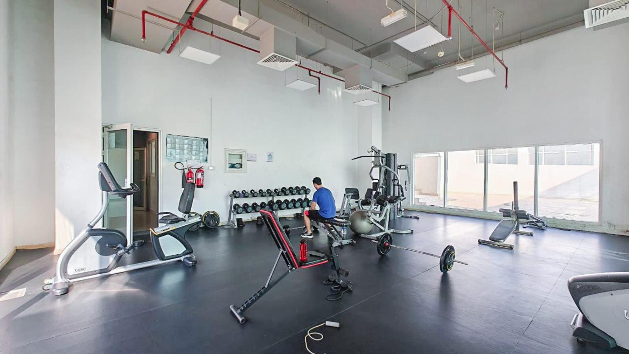 Charming, Sun-filled 1-bedroom In Red Residence, Sports *