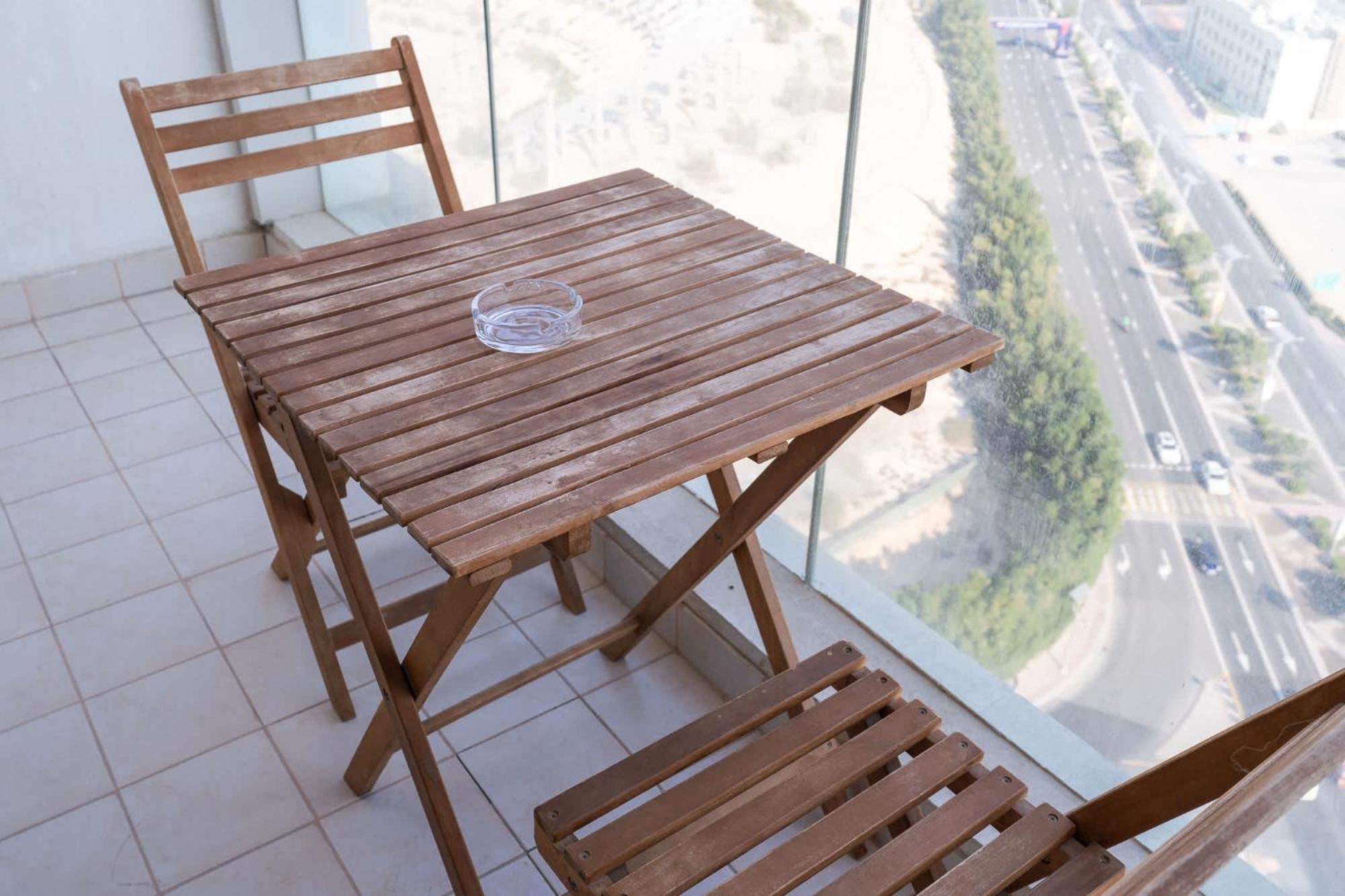 Charming, Sun-filled 1-bedroom In Red Residence, Sports Apartment Dubai