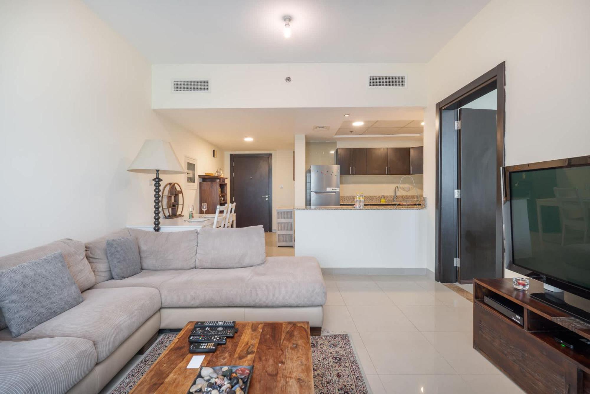 Apartment Charming, Sun-filled 1-bedroom In Red Residence, Sports *