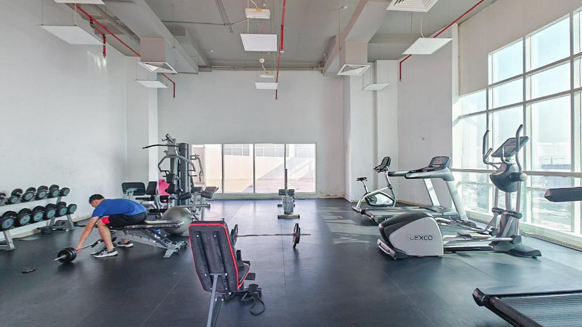 Charming, Sun-filled 1-bedroom In Red Residence, Sports Dubai