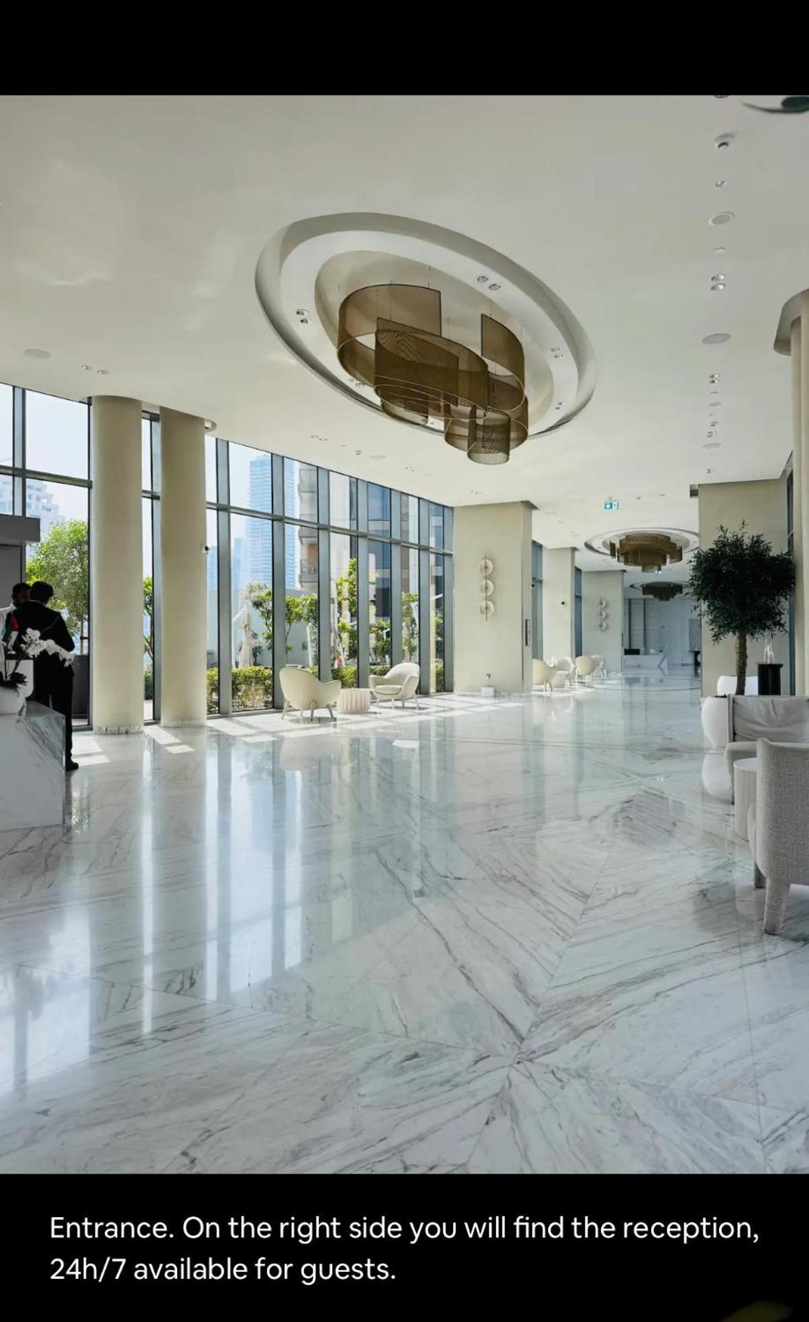Luxurious With Sea View Apartment *