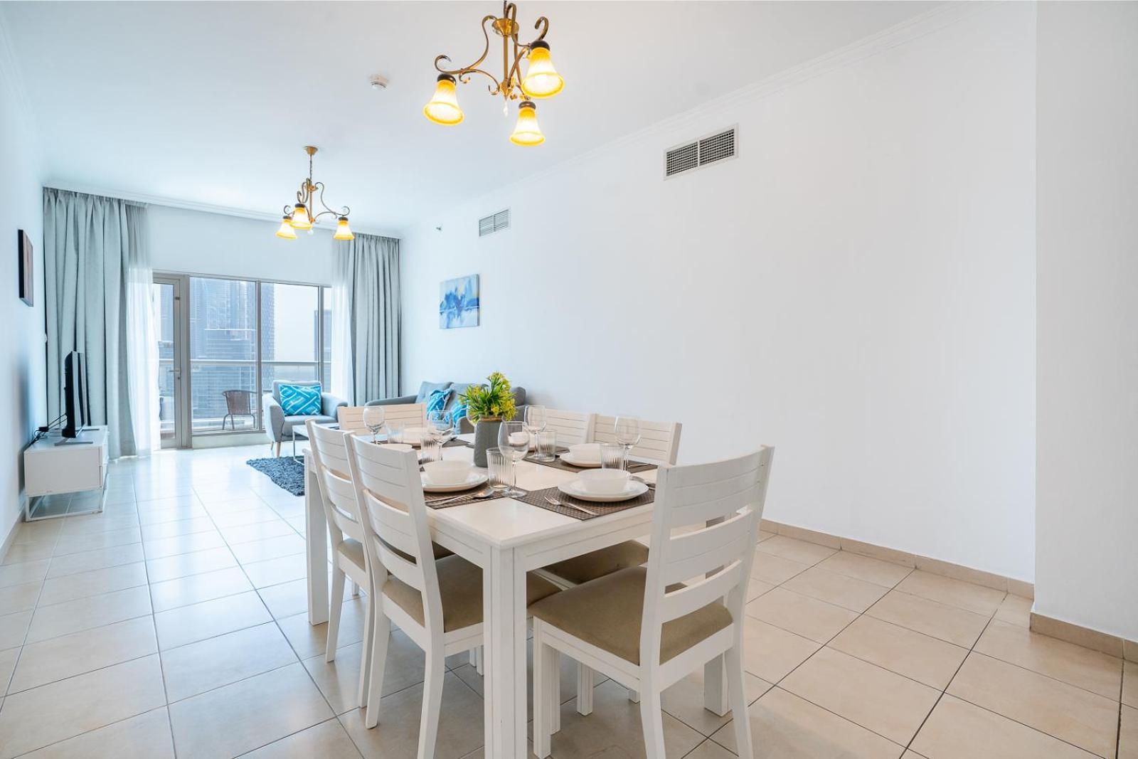Apartment Rh- Modern Elegance 2br, Prime Location, Walk To Mall Dubai