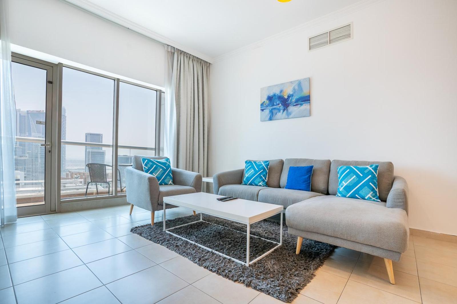 Rh- Modern Elegance 2br, Prime Location, Walk To Mall Dubai
