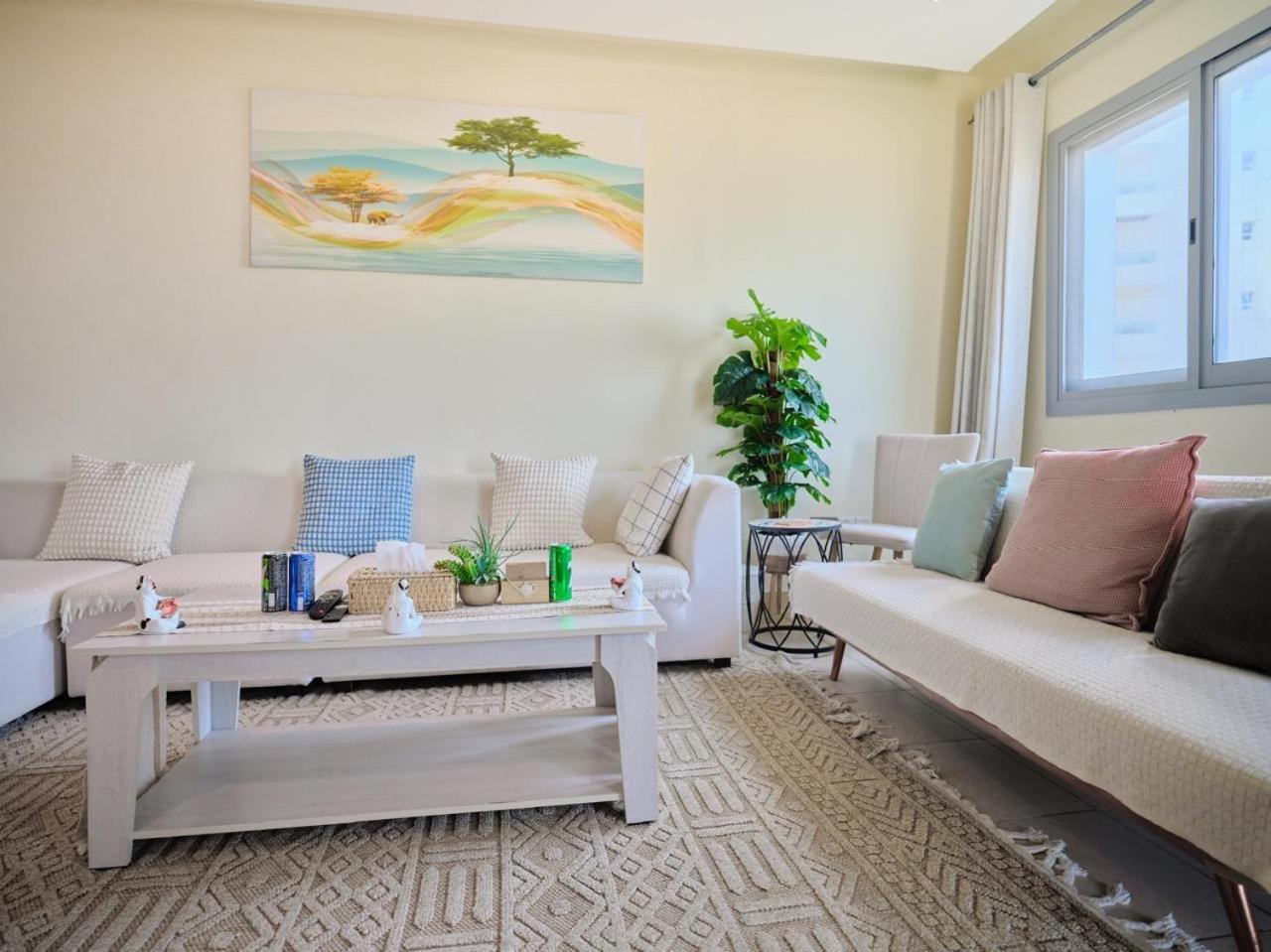 Stylish 1 Bedroom With Sea View - Sunset View Apartment *