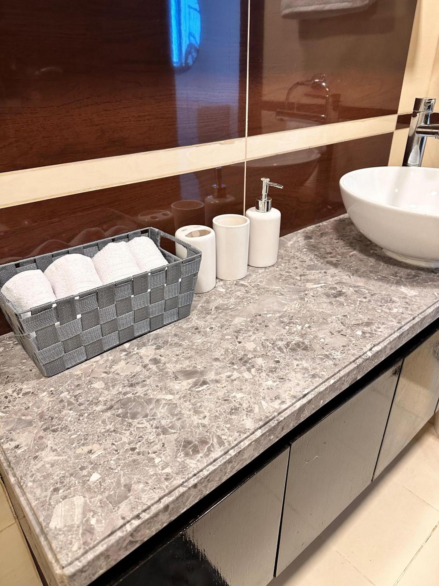Apartment Stylish 1 Bedroom With Sea View - Sunset View