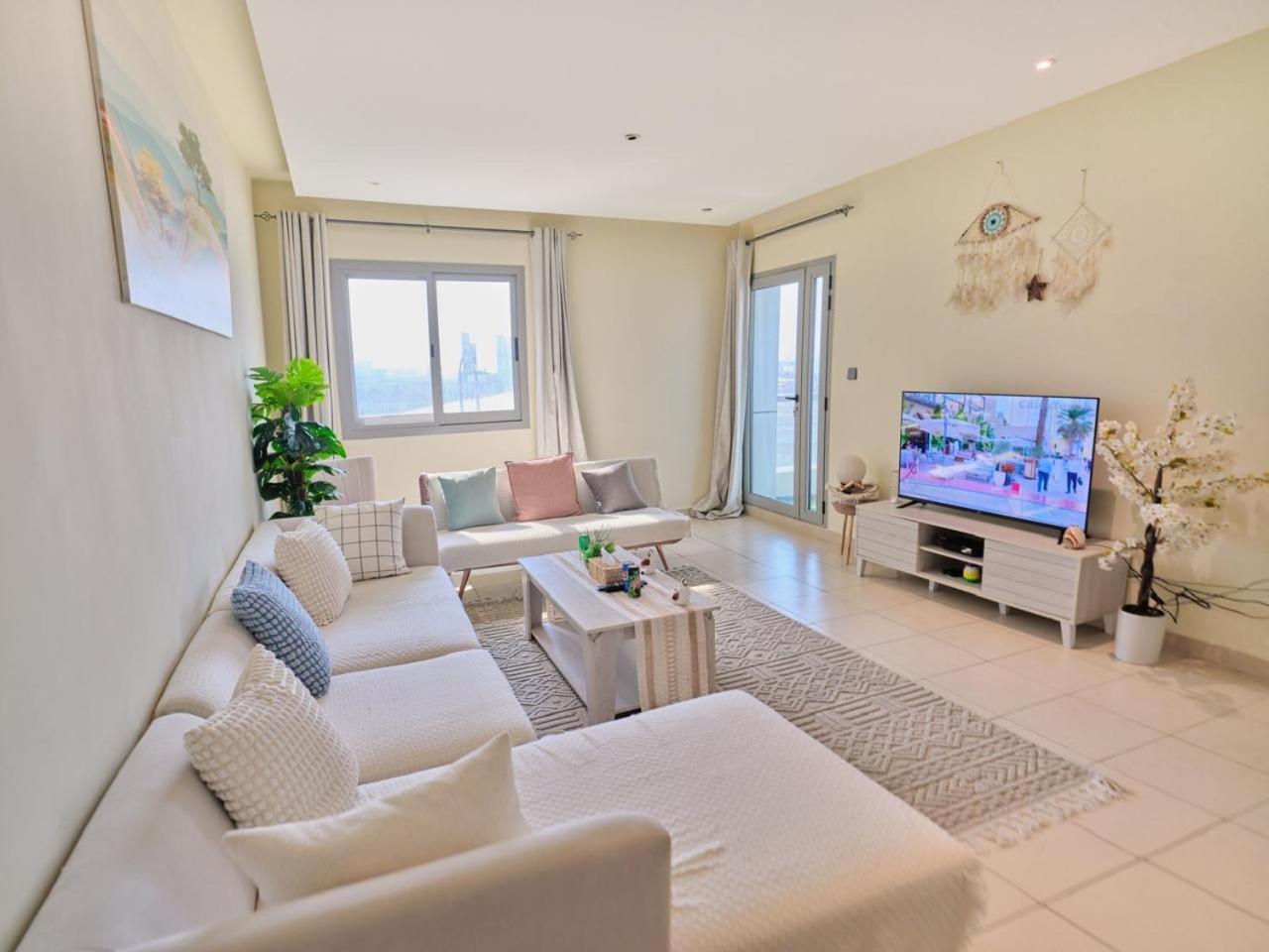 Apartment Stylish 1 Bedroom With Sea View - Sunset View