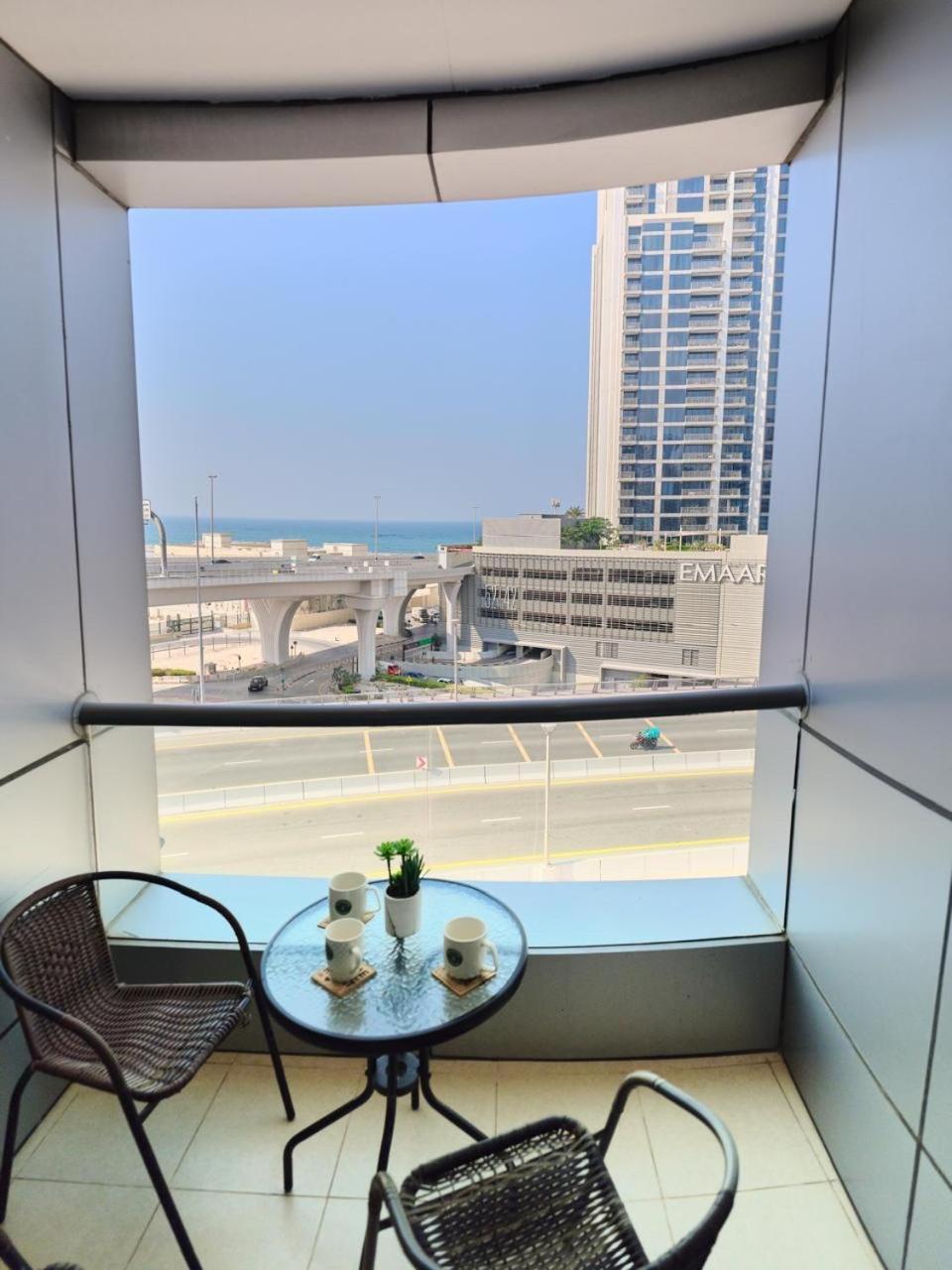 Apartment Stylish 1 Bedroom With Sea View - Sunset View *