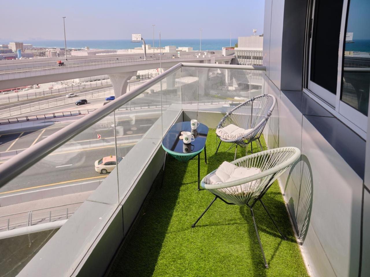 Stylish 1 Bedroom With Sea View - Sunset View